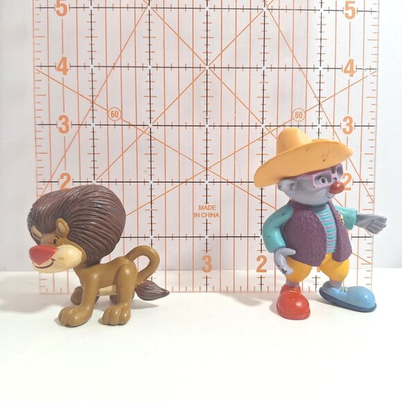 JoJos Circus Goliath Lion Sheriff Cowboy PVC Clown Figures Vintage - Picture 7 of 12